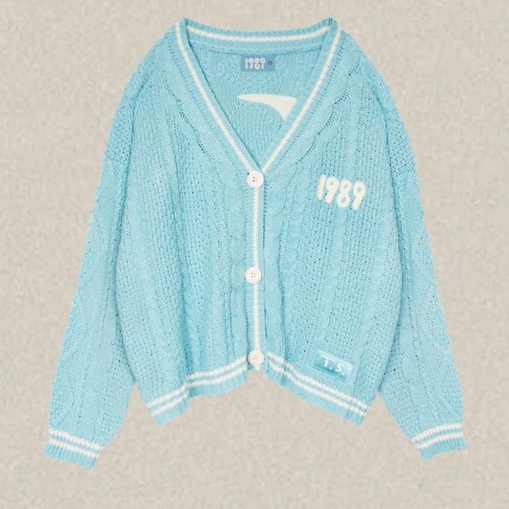 Taylor Swift 1989 T.V. Cardigan Md/Lg